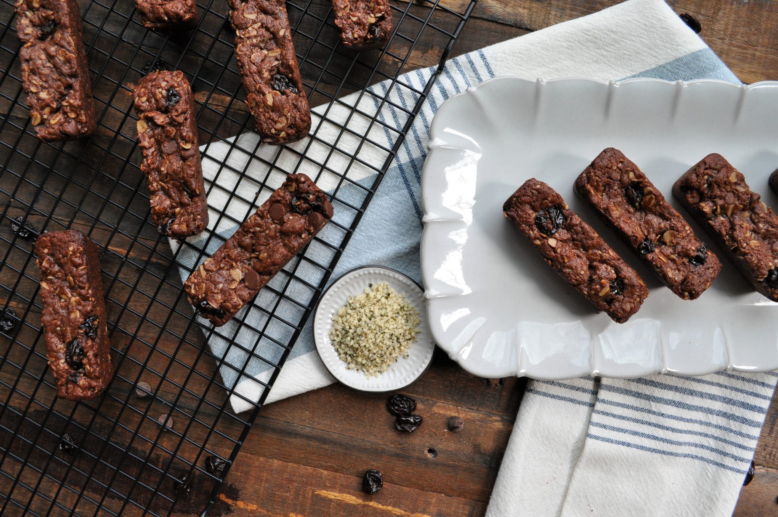 Chocolate Cherry Hemp Granola Bars — Featherstone Nutrition
